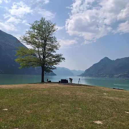 Apartment Idro Castle View